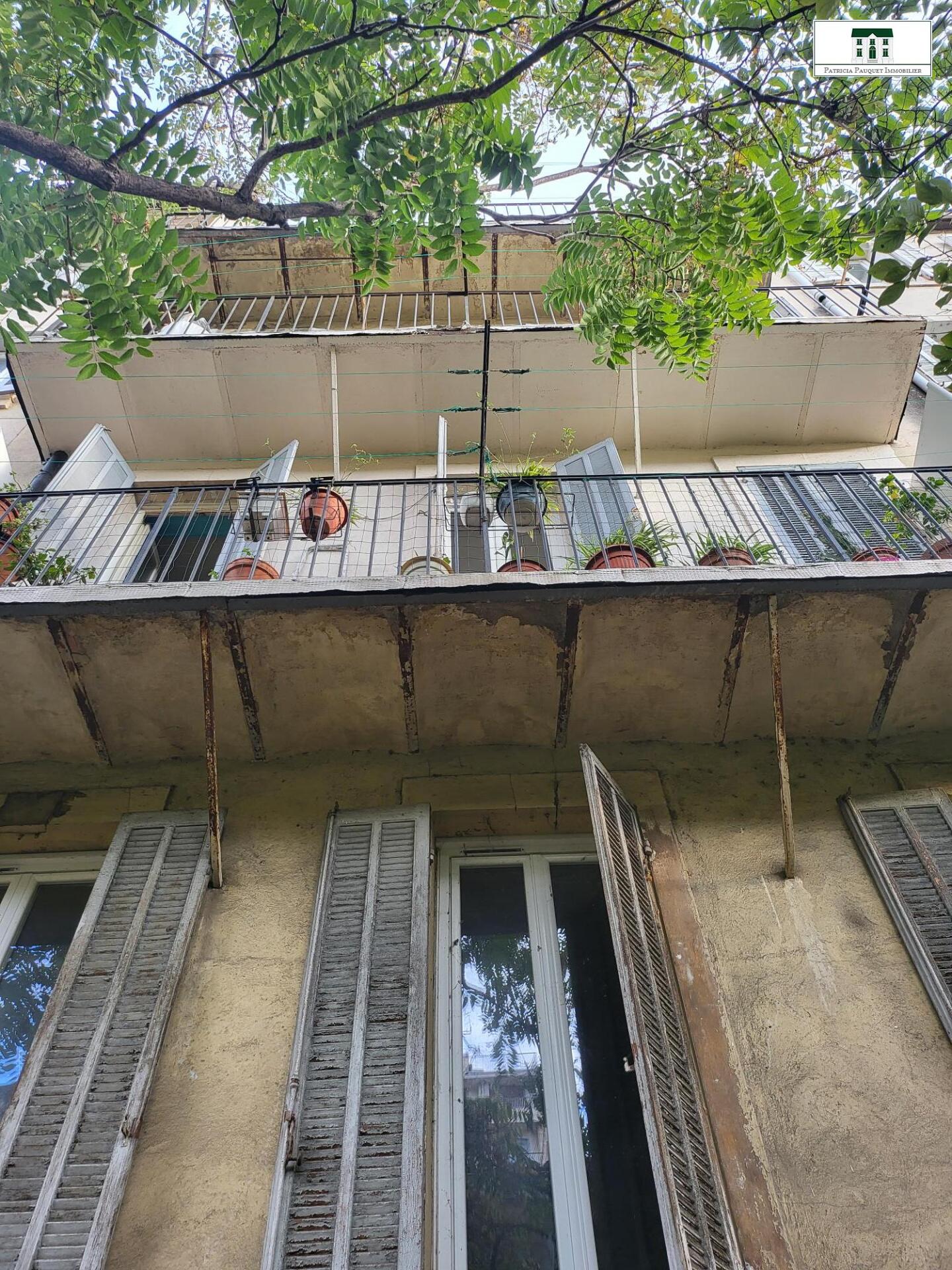 Image IMMEUBLE A VENDRE 13004